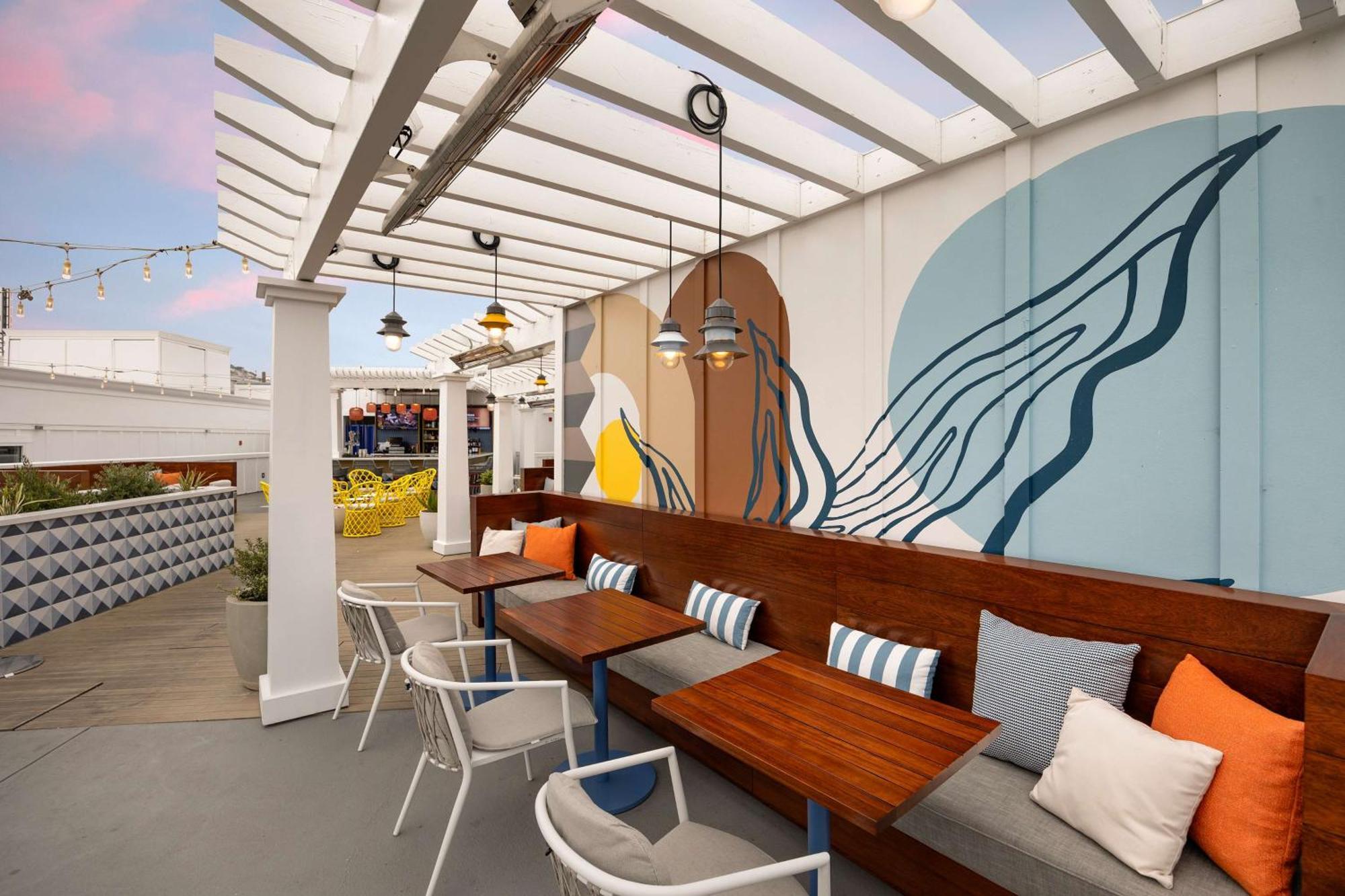 Inn At The Pier Pismo Beach, Curio Collection By Hilton Extérieur photo