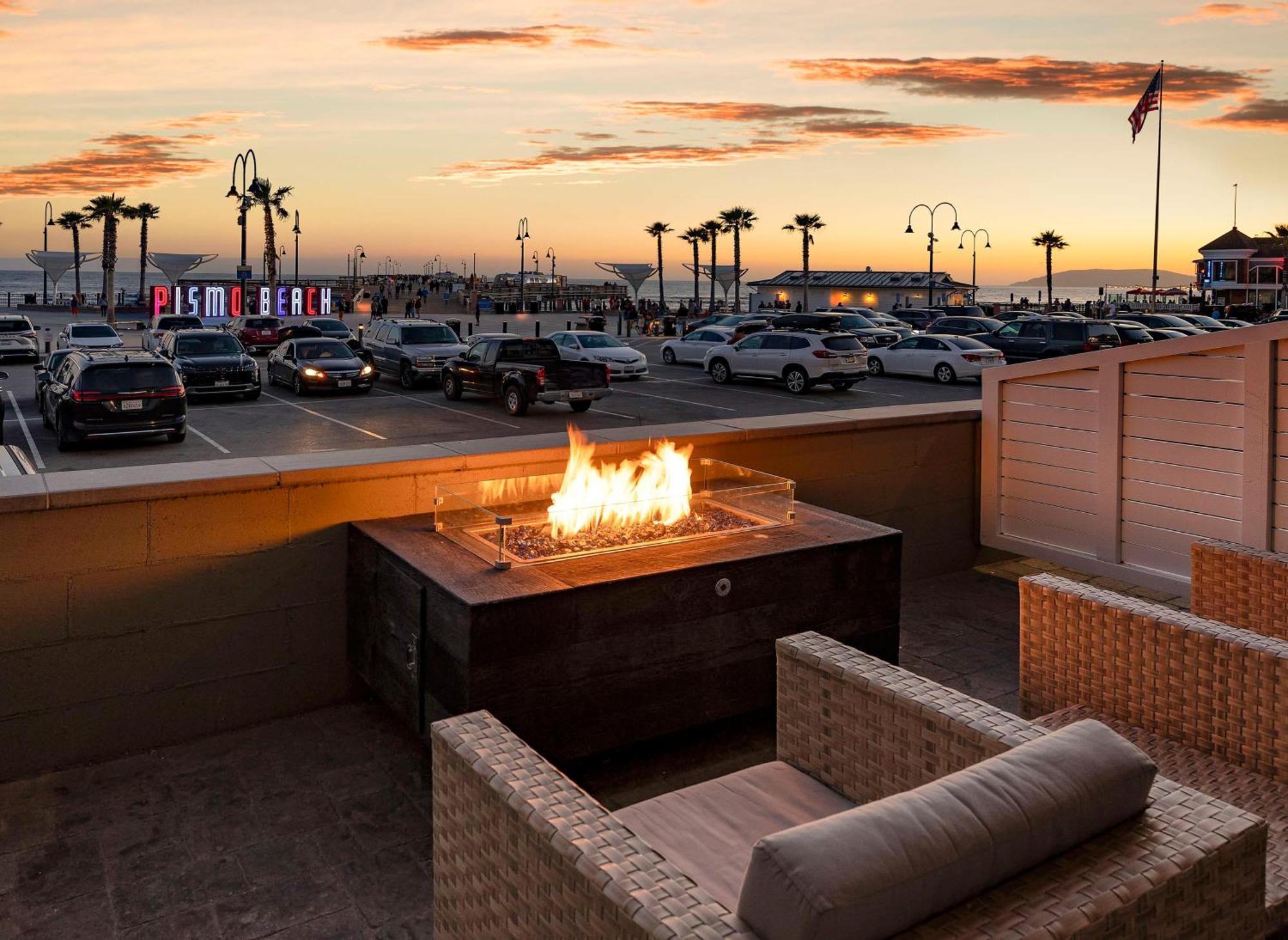 Inn At The Pier Pismo Beach, Curio Collection By Hilton Extérieur photo